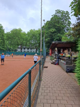 Platz und Terrasse